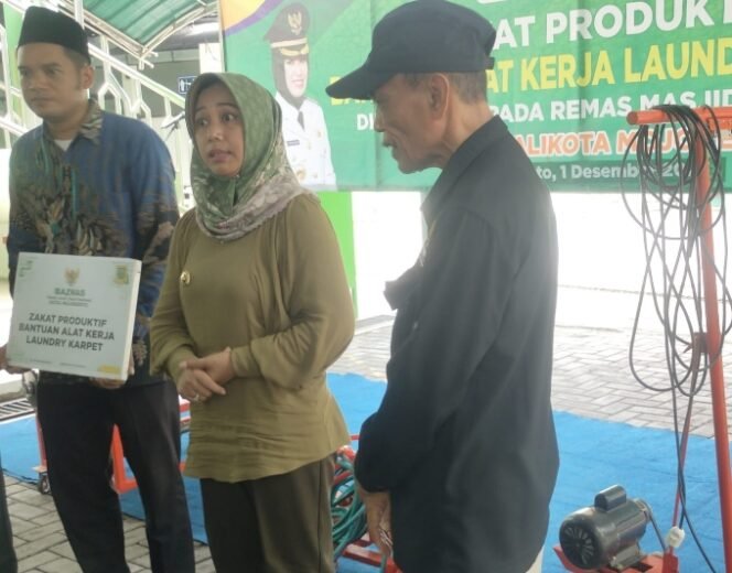 
					Jelang Purna Tugas Wali Kota Makin Rajin Blusukan Beri Bantuan Lansia & Usaha Masjid