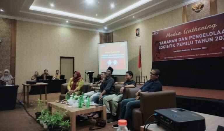 KPU Kota Mojokerto Adakan Gathering Media, Butuh 2758 KPPS, Ini Syaratnya