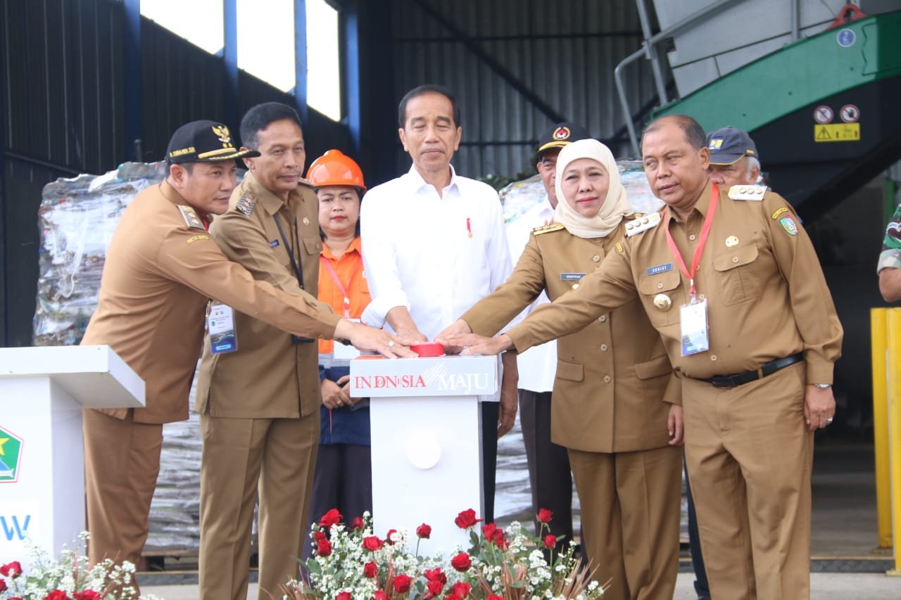 Presiden Jokowi Resmikan TPA Griya Mulyo Jabon