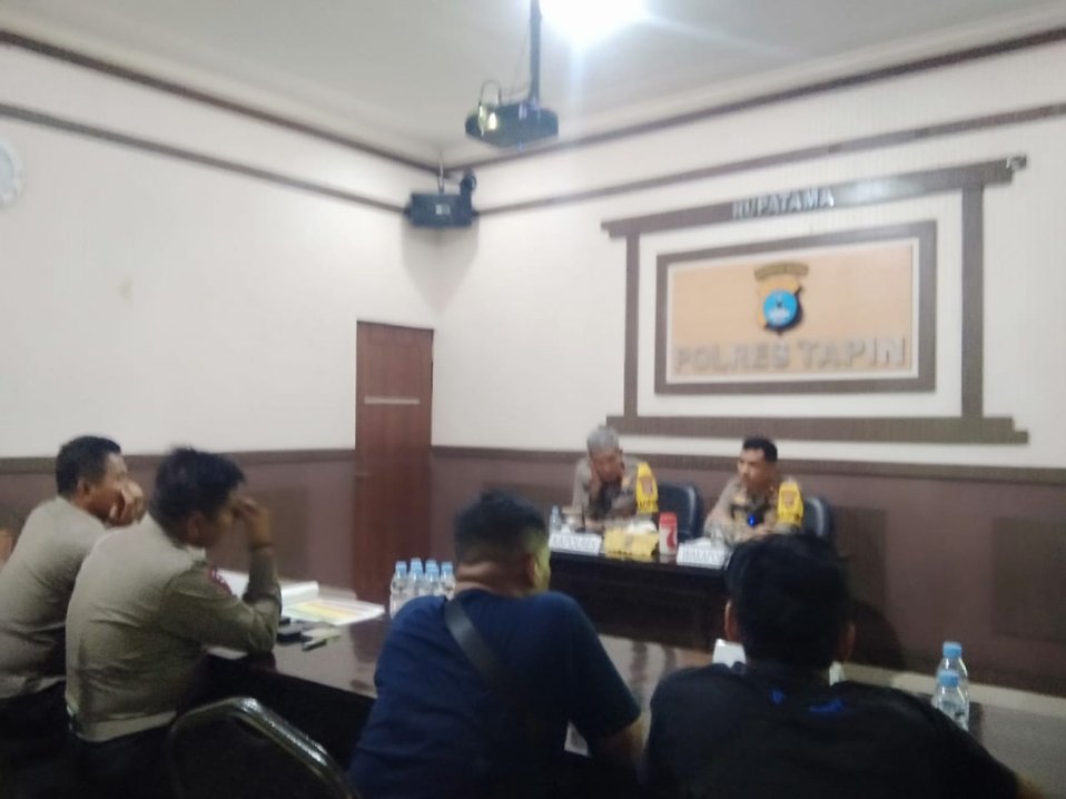 Polres Tapin Konferensi Pers Rangkaian Kinerja Akhir Tahun 2023