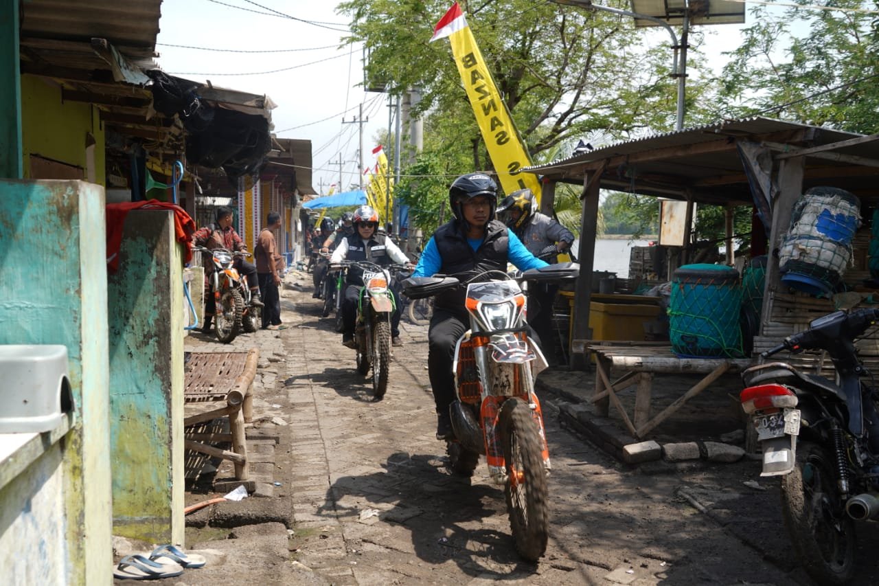 Baksos Bersama Forkopimda di Dusun Terpencil, Gus Muhdlor Segera Perbaiki Fasum Pucukan