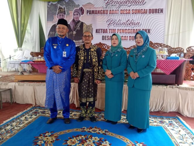 
					Kepala Desa Sungai Duren Zaini. SH., Resmi Dikukuhkan Pj Bupati Muaro Jambi