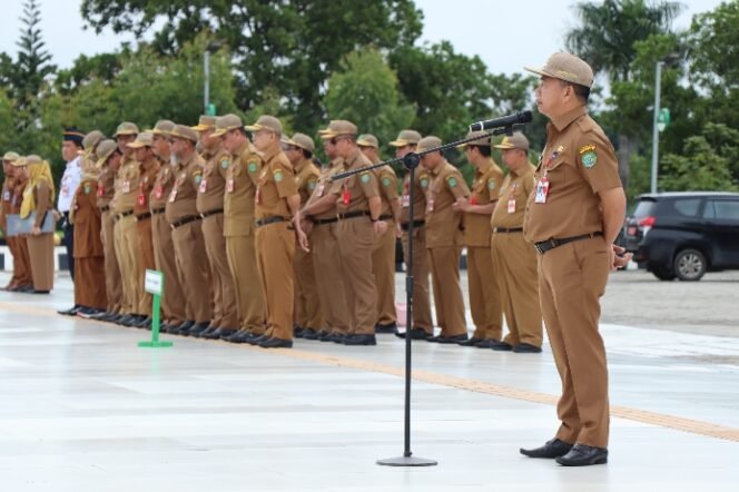 
					PJ Bupati Tapin Sampaikan Pesan Seluruh Pegawainya Hadir Sukseskan Pemilu 2024