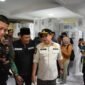 Wabup Sidoarjo Dampingi Plh. Gubernur Jatim Tinjau Logistik Pemilu