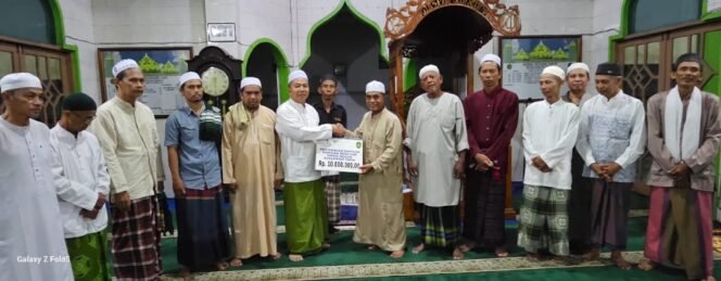 
					Pj Bupati Salurkan Sedeqah & Zakat Kepada Pengelola Langgar 