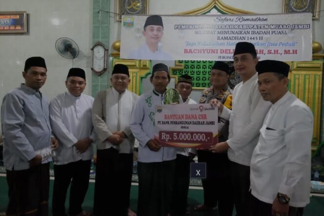 
					Pj Bupati Muarojambi Bachyuni Deliansyah melaksanakan safari Ramadan ke Wilayah Kecamatan Sungaibahar.