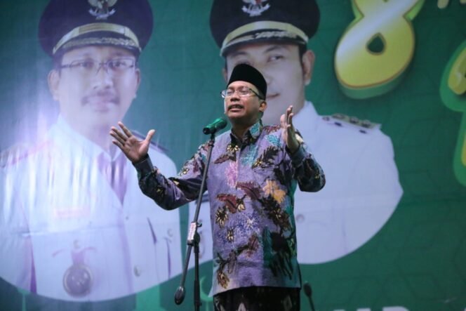 
					Munajat Malam 1000 Bulan di Pasar Ramadan, Gus Muhdlor Ajak Masyarakat Doakan Sidoarjo
