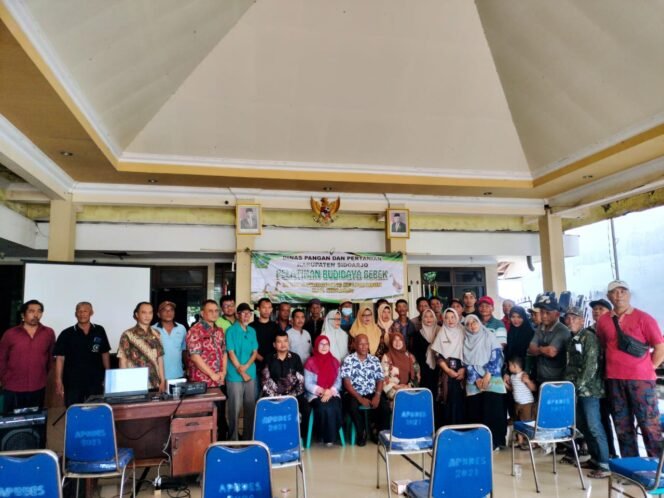 
					Pemkab Sidoarjo Latih Budidaya Bebek Pedaging dan Beri Anakan Bebek Pedaging Peking Gratis Kepada Gapoktan