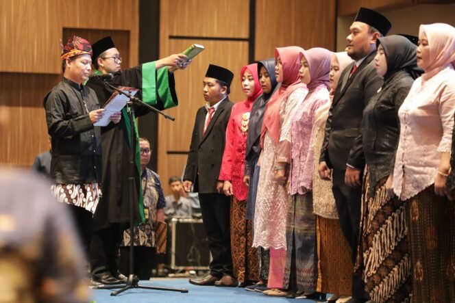 
					Kukuhkan 54 Panwaslu Kecamatan, Subandi Minta Jaga Netralitas dan Integritas