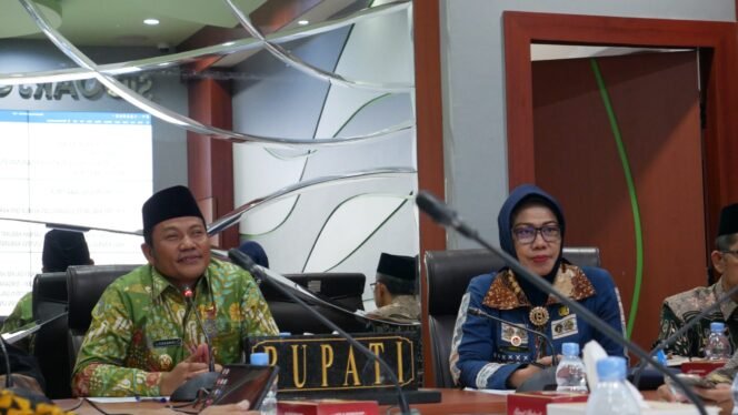 
					Tim Panelis stunting apresiasi inovasi cegah stunting di Pemkab Sidoarjo