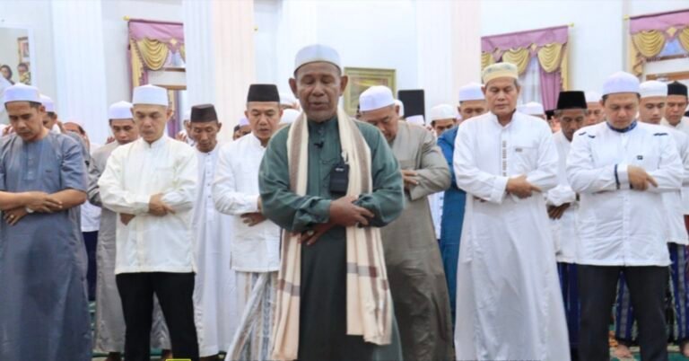 Gelar Sholat Hajat dan Doa Bersama Untuk Keberangkatan CJH Tapin