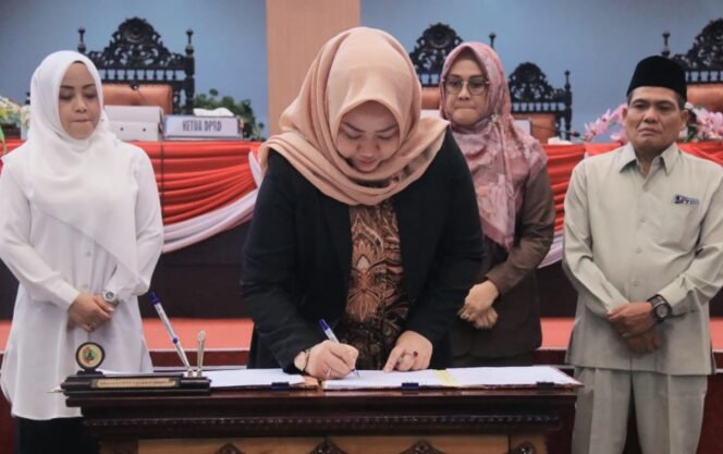 
					Pertanggungjawaban APBD 2023 & RPJPD 2025-2045 Disetujui, Segera Jadi Perda Kabupaten Mojokerto