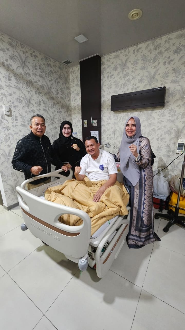 Kondisi PJ Bupati HSS Kalsel Kini Di RSPAD Gatot Subroto Jakarta, Dibesuk PJ Bupati Tapin