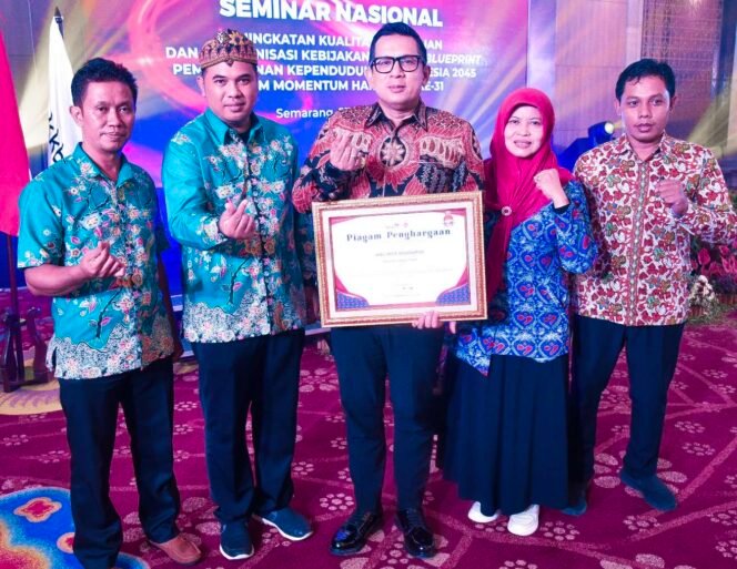 
					Kampung KB Kanjeng Djimat Surodinawan Raih Juara III Nasional Kampung Keluarga Berkualitas
