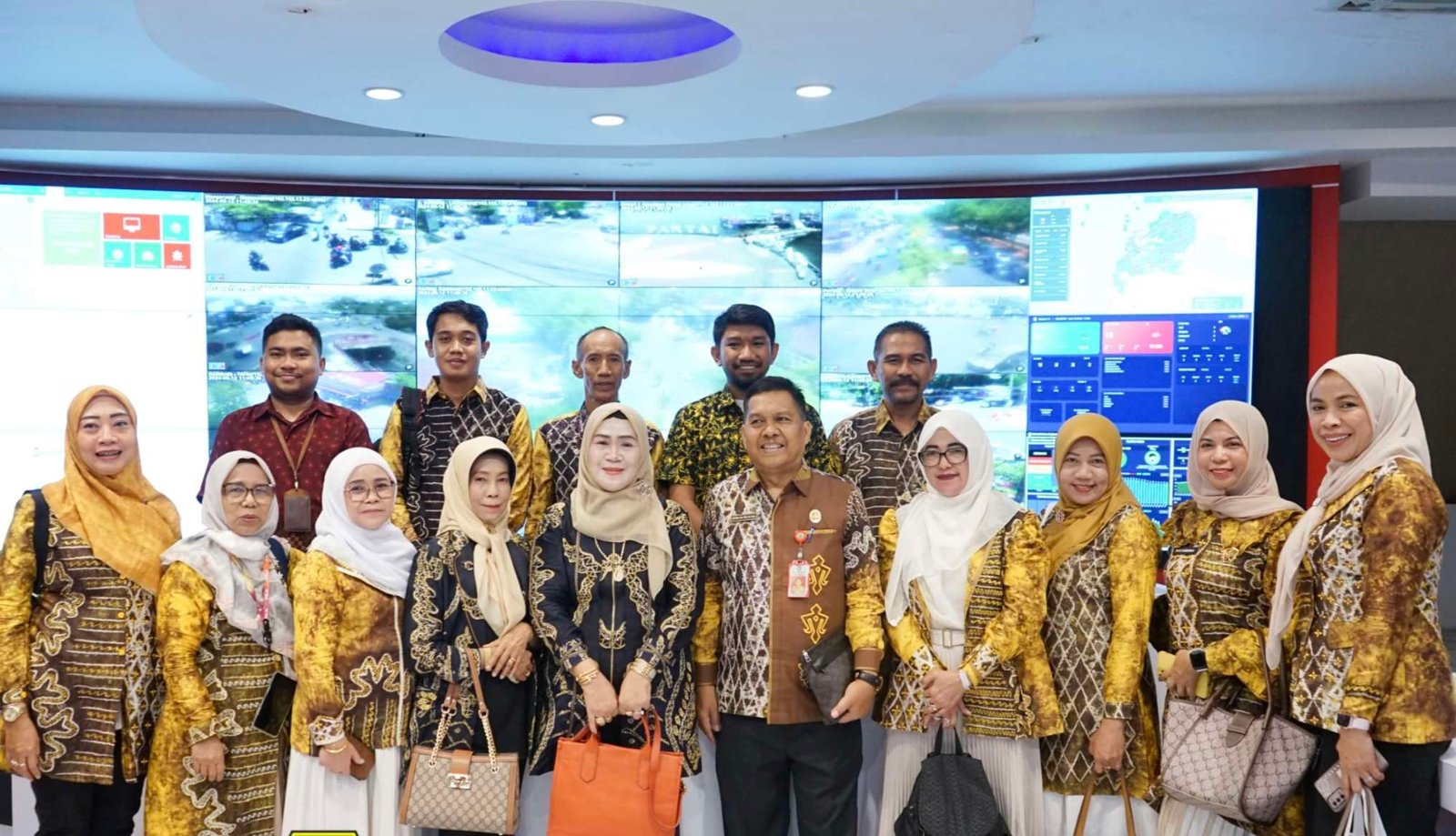PJ Ketua TP PKK Dampingi Kaji Tiru FKKS Tapin Ke Kota Makasar