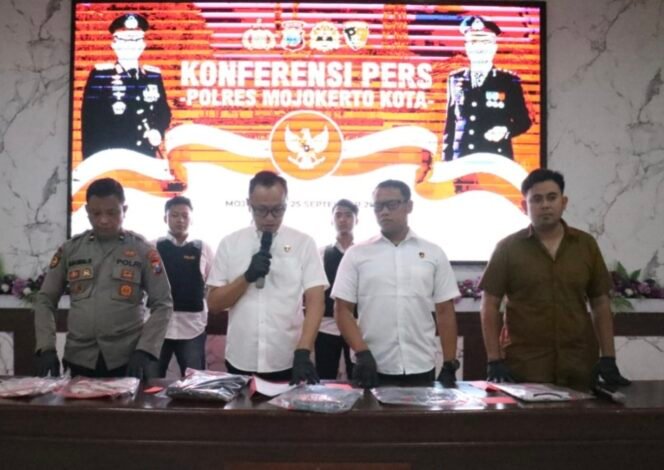 
					Tak Sampai 24 Jam, Satreskrim Polres Mojokerto Kota Berhasil Ungkap Pelaku Pencabulan Anak