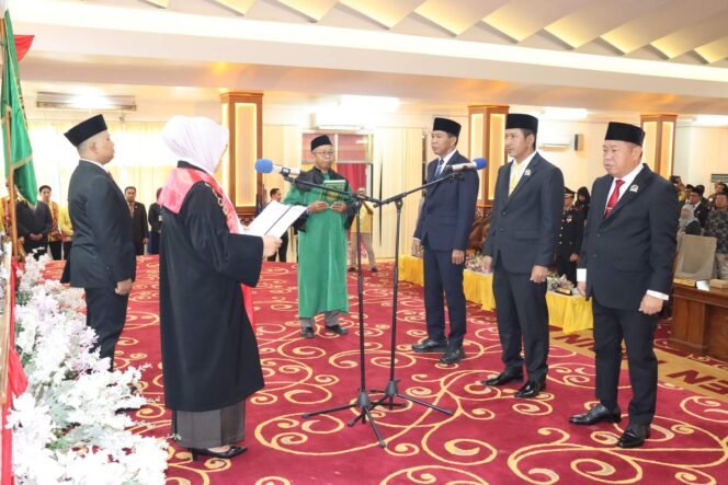 
					Achmad Riduan Syah Resmi Jabat Ketua DPRD Tapin Periode 2024 - 2029
