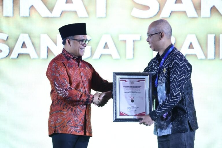 Pemkab Tapin Raih Penghargaan SAKIP Award 2024 Dari Menteri PANRB