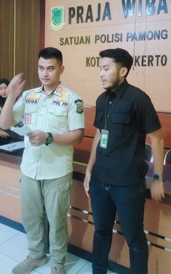 
					Lagi Satpol PP, TNI, Polri, Kejaksaan dan KPPBC Operasi Pasar Hasilnya Nihil