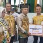 PT.BRE Serahkan Bantuan Beasiswa Pendidikan