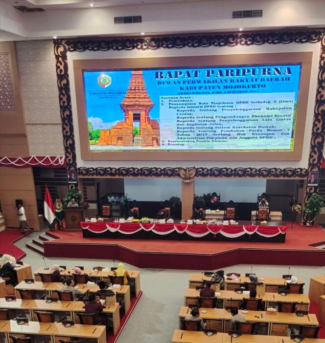 
					DPRD Kabupaten Mojokerto, Bahas Raperda Inisiatif Ini Bidang & Paparan Jubirnya