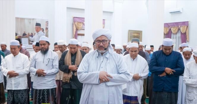 
					Tasyakuran Sholat Hajat Berjama'ah Bupati Tapin 