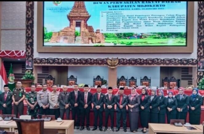 
					DPRD Kabupaten Mojokerto Sahkan Pengangkatan  Bupati Terpilih Gus Barra