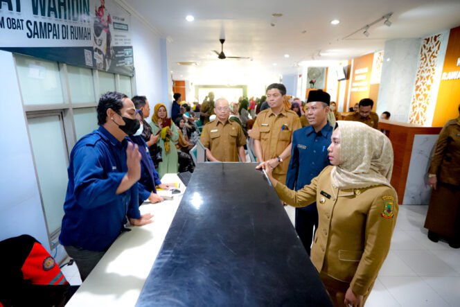 
					Hari Pertama Usai Cuti Lebaran, Wali Kota Mojokerto Pastikan Layanan Publik Berjalan Optimal
