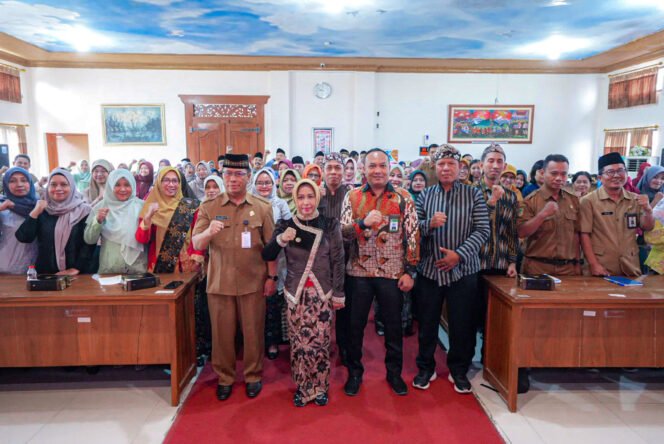 
					Wali Kota Mojokerto Buka Bimtek Pengelolaan Dana BOSP: Dorong Efisiensi dan Efektivitas Melalui Integrasi Aplikasi Digital