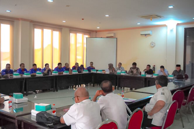 
					DPRD Mojokerto Desak PT Pakerin Benahi Hubungan Industrial, Tegaskan Keberpihakan pada Keadilan Pekerja