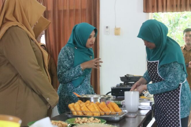 
					Gus Bupati Mojokerto Dorong Kemandirian Ekonomi Warga Lewat Bantuan Usaha untuk KPM PKH