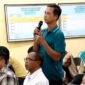 Melalui Dana Kelurahan, Ning Ita Dorong Warga Aktif Usulkan Kebutuhan Lingkungan Lewat Musbangkel