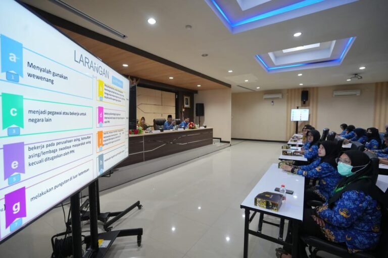 Wali Kota Mojokerto Tekankan Pentingnya Pemahaman Regulasi Kepegawaian dalam Penguatan SDM BLUD RSUD Wahidin Sudirohusodo