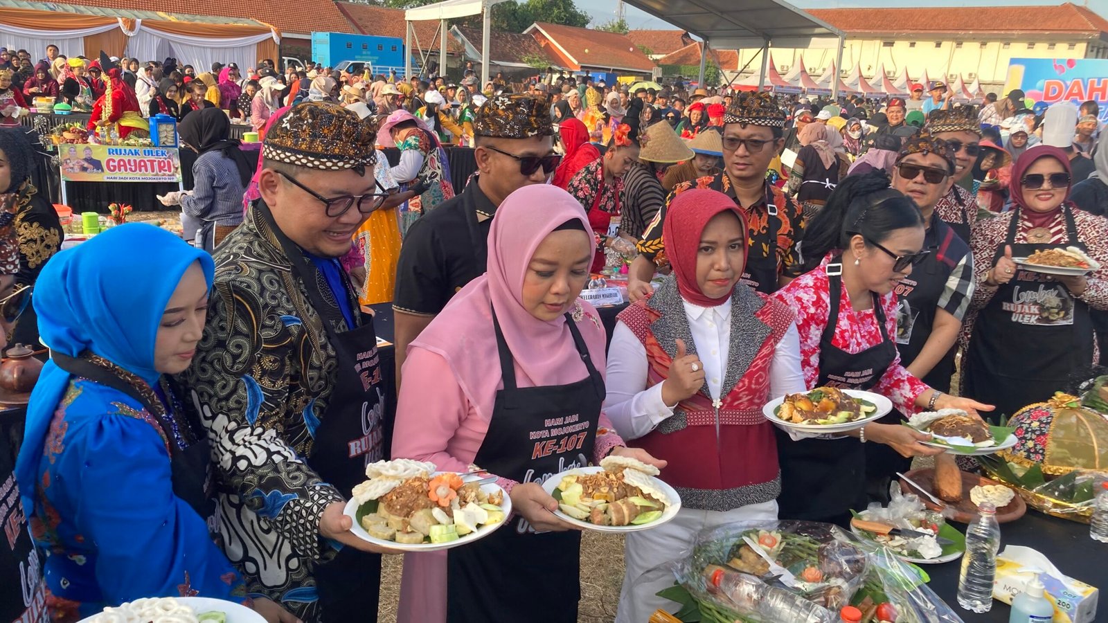 Puncak HUT ke-107 Kota Mojokerto Dimeriahkan Dahsyatnya Konser RCTI dan Lomba Rujak Uleg
