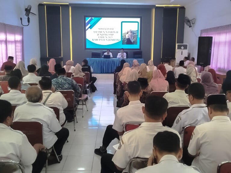 Disdikbud Jombang Perkuat Kesiapan Sekolah Hadapi Asesmen Nasional 2025 Lewat Sosialisasi Kepala Sekolah dan Proktor SMP