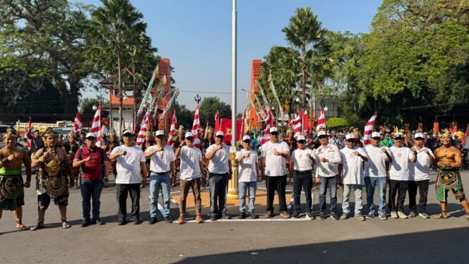 
					Bupati Mojokerto Lepas Kontingen KORMI Menuju Fornas VIII NTB: Tunjukkan Semangat Majapahit di Pentas Nasional