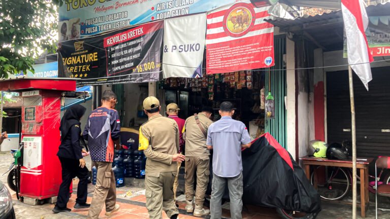 Razia Gabungan Satpol PP Mojokerto di 17 Titik, Tak Ditemukan Rokok Ilegal