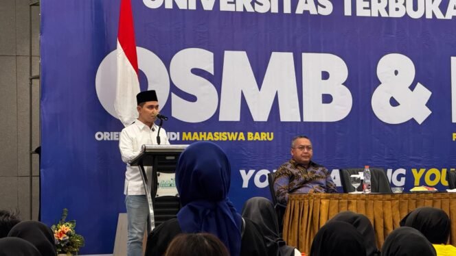 
					Bupati Al Barra Ingatkan Mahasiswa Baru UT Surabaya: Jangan Kuliah Hanya Cari Ijazah
