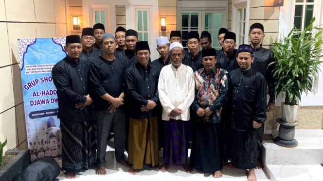 
					Syiar Kebaikan: Grup Selawat Al Haddad Djawa Dwipa Resmi Perkenalkan Pengurus di Mojokerto