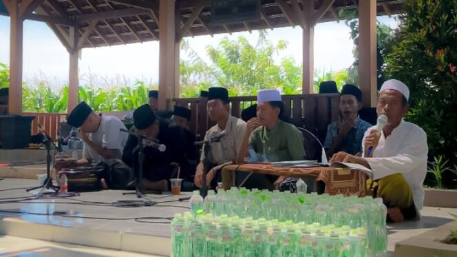 
					Tradisi Spiritualitas Tak Pernah Padam, Hadi Purwanto Gelar Khotmil Qur’an ke-17 di Makam Umum Banjarsari