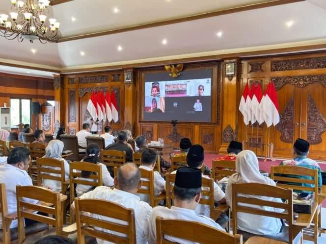
					Ning Ita Dorong Sinergi Eksekutif dan Legislatif: Perkuat Integritas, Wujudkan Pemerintahan Bersih di Kota Mojokerto