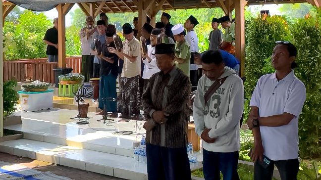 Khotmil Quran ke-18 di Banjarsari, Momentum Istiqomah dan Bakti kepada Orang Tua