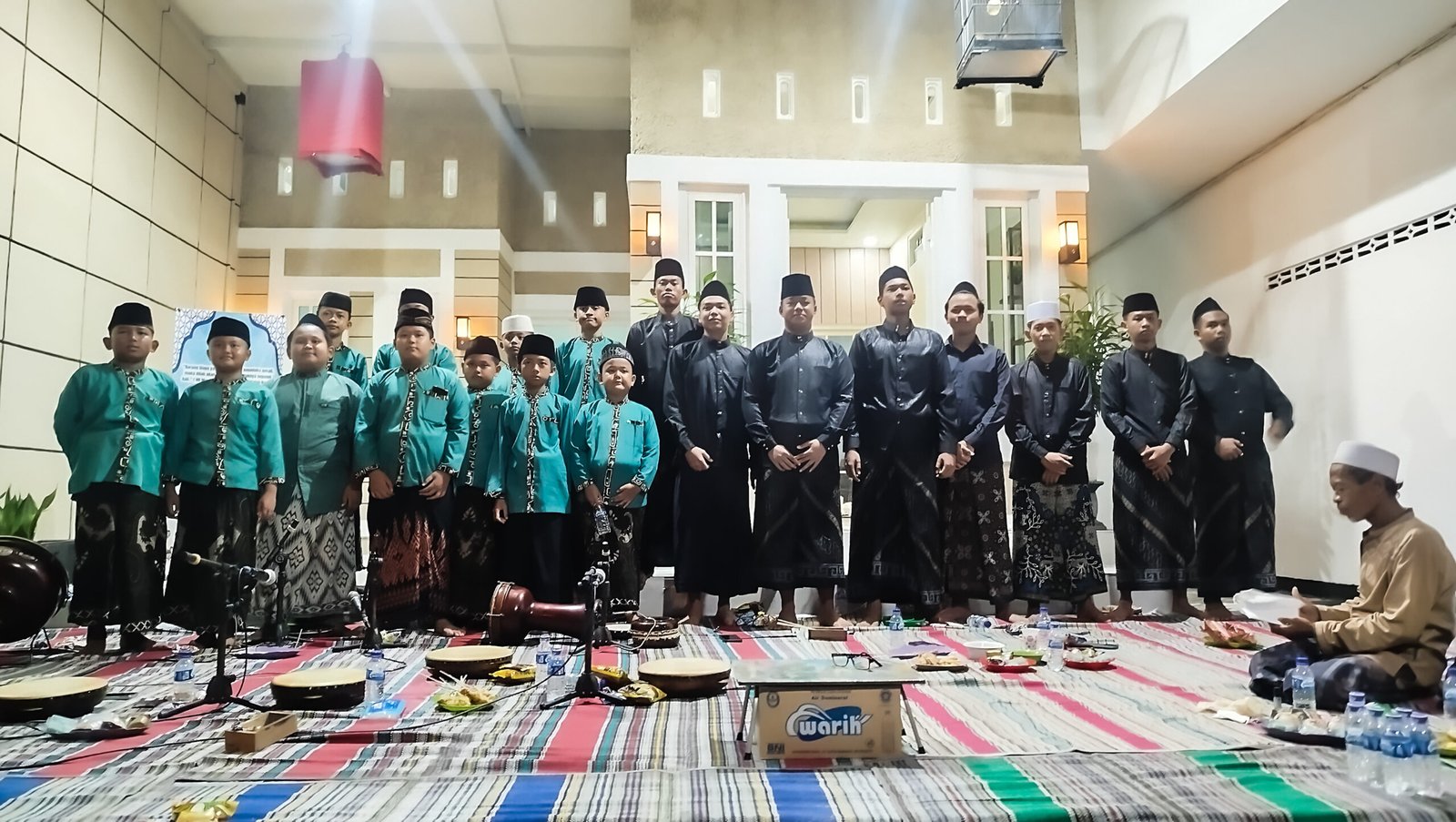 Selawatan ke-17 di LBH Djawa Dwipa: Doa Bersama untuk Orang Tua dan Penguatan Syiar Keagamaan di Kedunglengkong