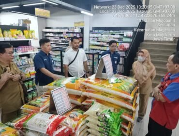 Pincab Perum Bulog Mojokerto saat sidak di Pasar Modern