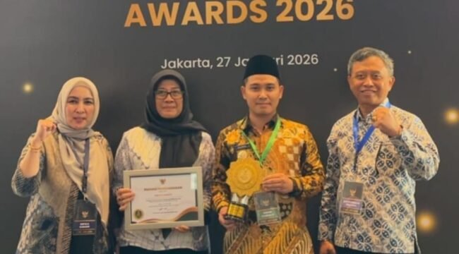 Bupati Mojokerto Didampingi Kepala Dinas Kesehatan Kabupaten Mojokerto 