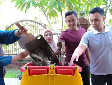 Ramadhan Tetap Produktif, Bapenda Mojokerto Gelar Aksi Bersih dan Perkuat Strategi PAD
