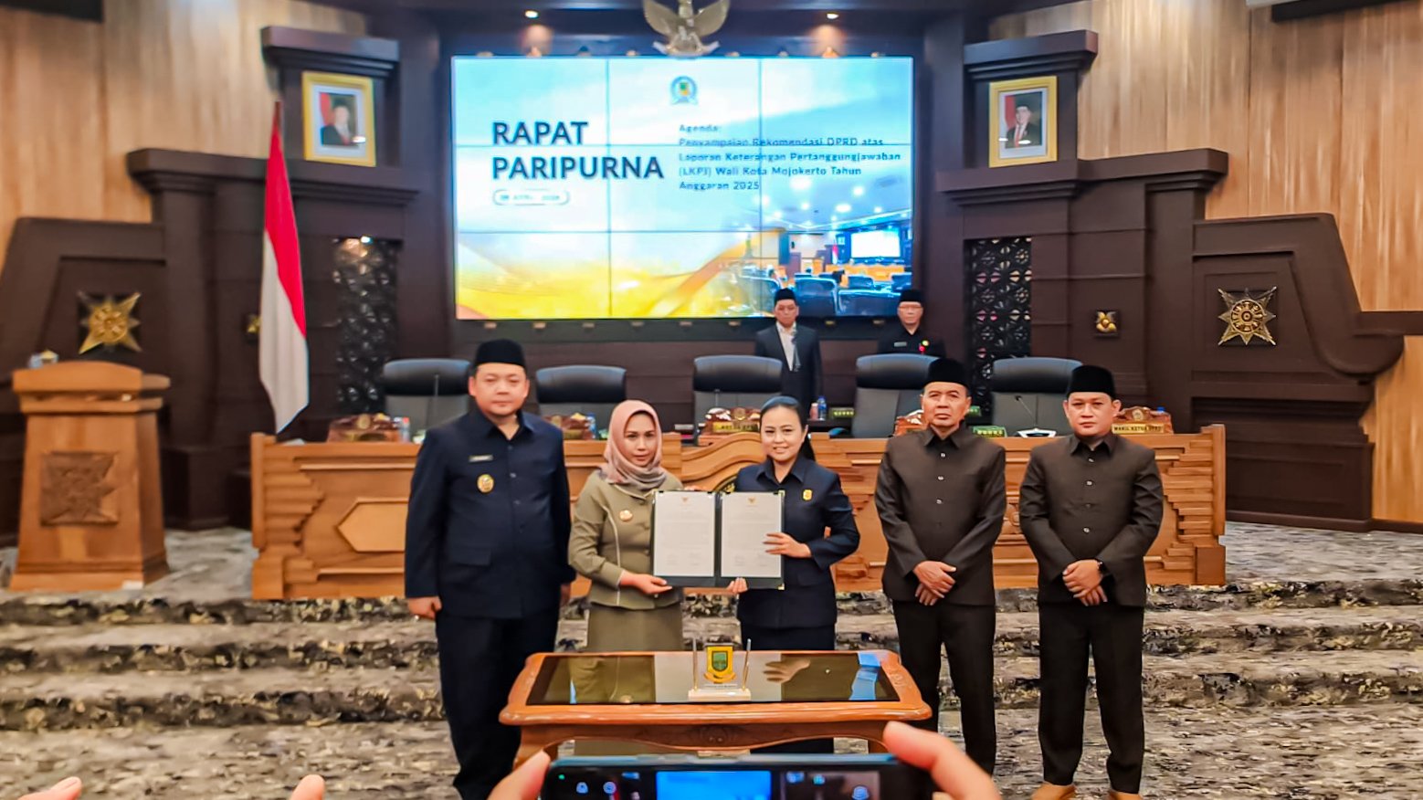DPRD Kota Mojokerto Soroti Optimalisasi PAD dalam 18 Rekomendasi LKPJ 2025