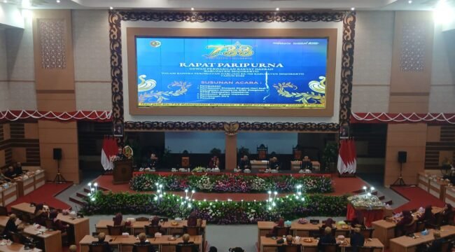 Paripurna HUT ke-733, DPRD dan Pemkab Mojokerto Perkuat Komitmen Bangun Daerah yang Inklusif dan Berdaya